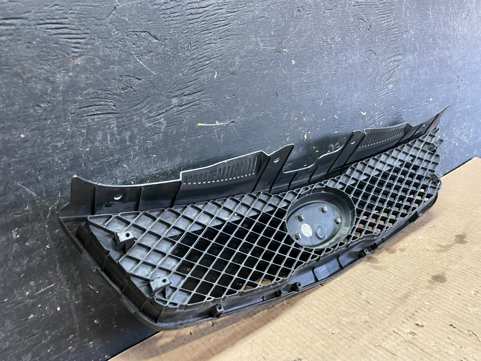 2010 to 2013 Kia Forte Koup Black Front Upper Bumper Grill Grille Y9660 DG5