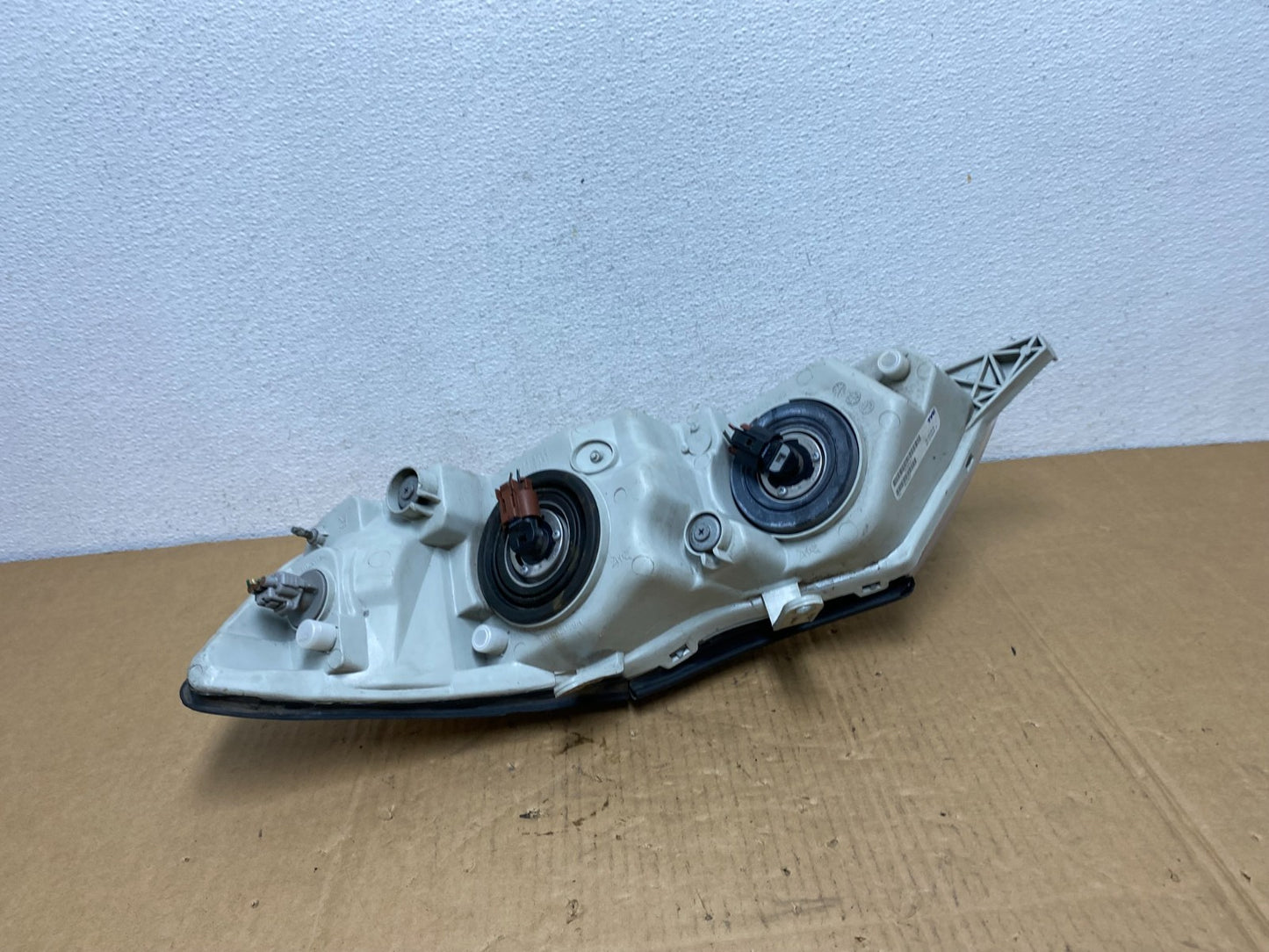 2000-2004 Toyota Avalon Halogen Headlight Right Passenger RH AC7603 DW3