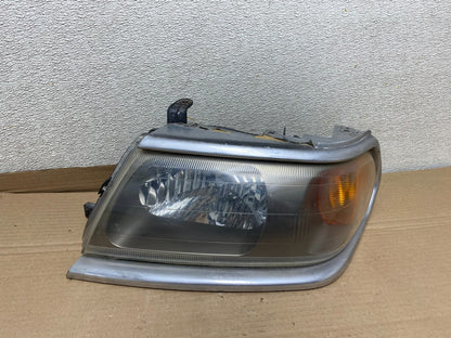 2000 - 2006 Mitsubishi Montero Left Driver Lh Side Headlight Halogen U0741 DW0