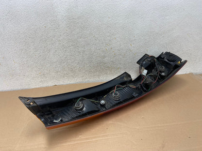 2002 - 2004 Honda Crv Cr-v Right Passenger Rh Side Tail Light AH9311 LK7