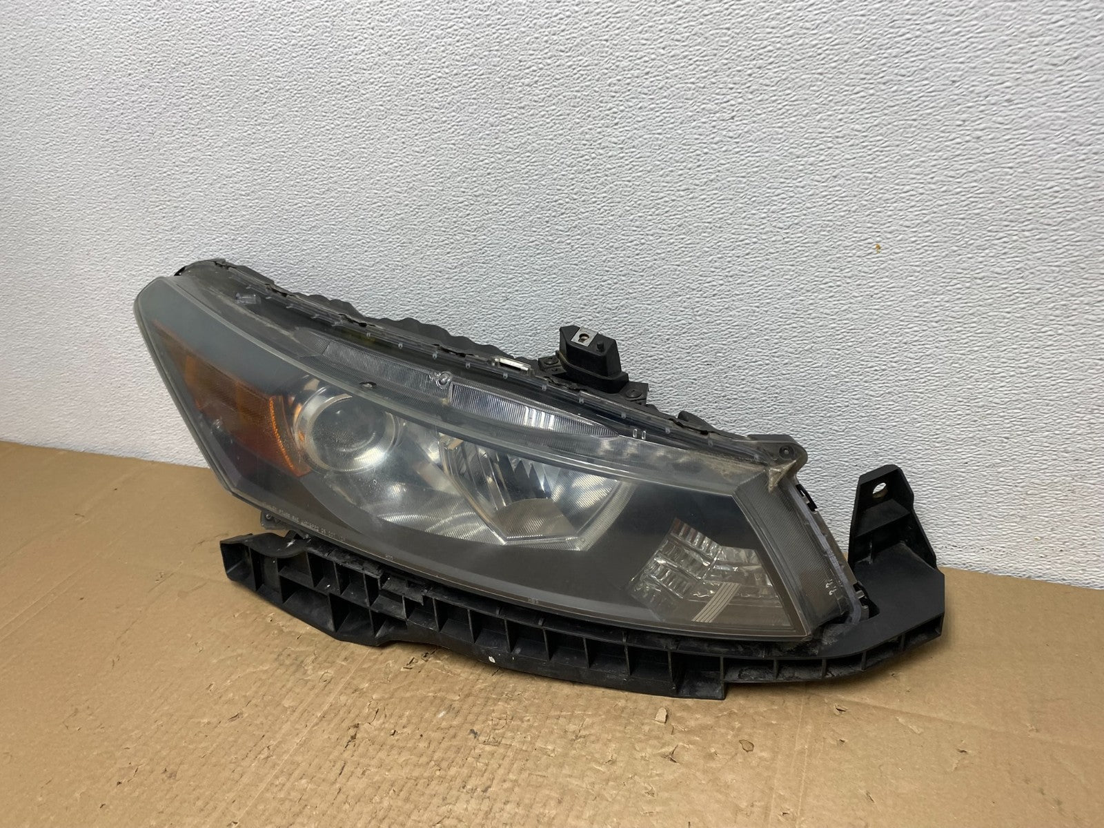 2008 to 2012 Honda Accord Coupe Right RH Side Headlight OEM AC3908 DW1