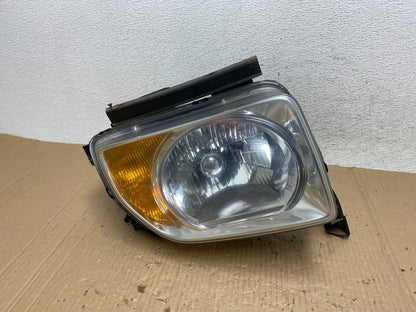 2003 to 2006 Honda Element Right Passenger Rh Side Headlight AE9038 DW0