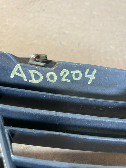2005 to 2006 Toyota Camry Front Upper Grill Grille AD0204 DG5