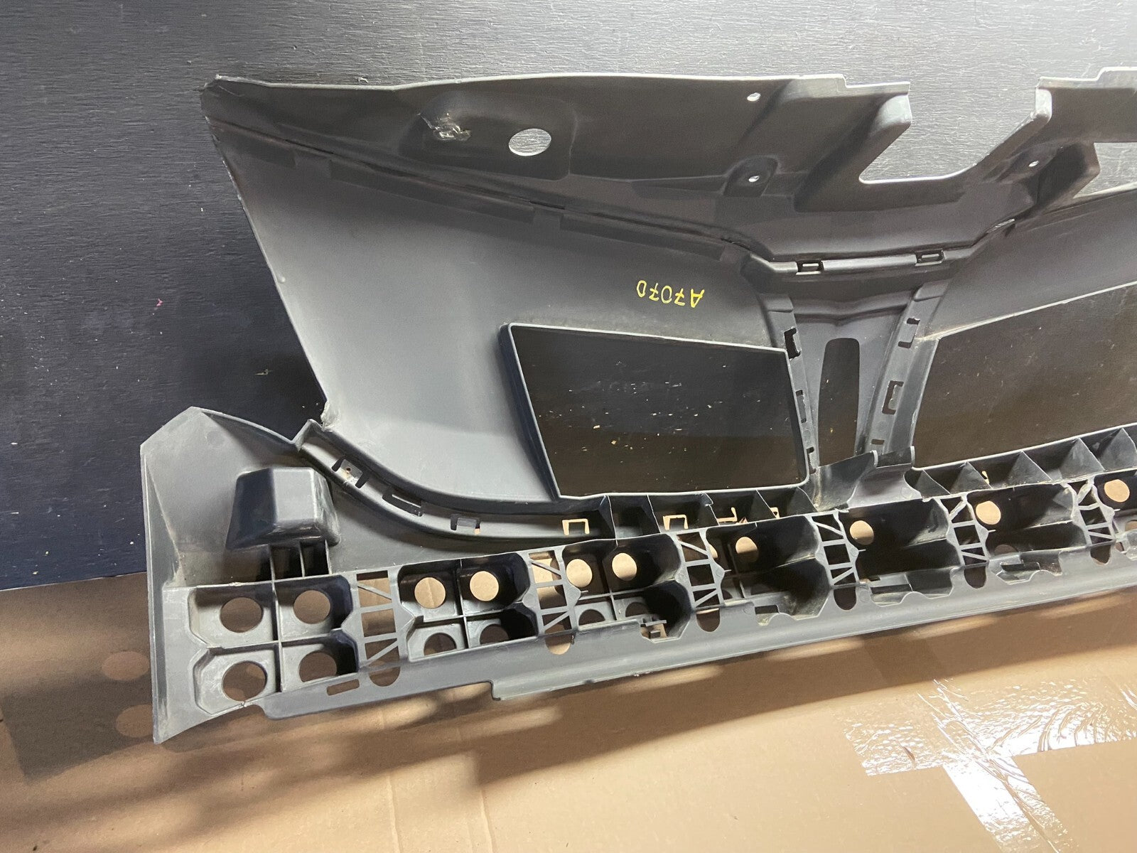 2013 to 2016 Lincoln MKT Grille Support Panel A7070 OEM10