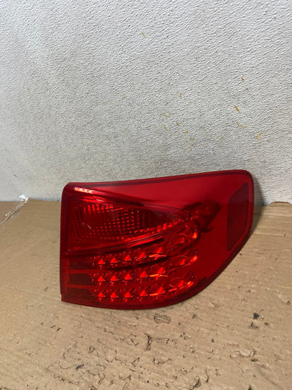 2003 to 2004 Infiniti G35 Right Passenger Rh Side Tail Light AH9140 LK1