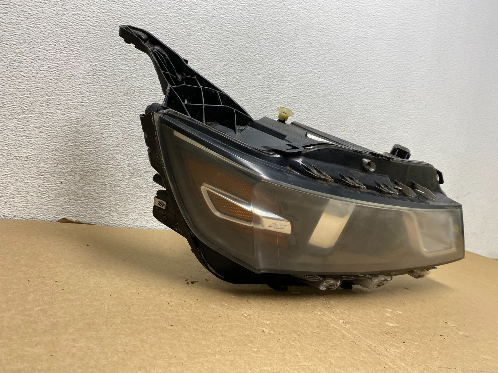 2014 to 2020 Chevrolet Impala Right Passenger RH Headlight Halogen AF7293 DW2