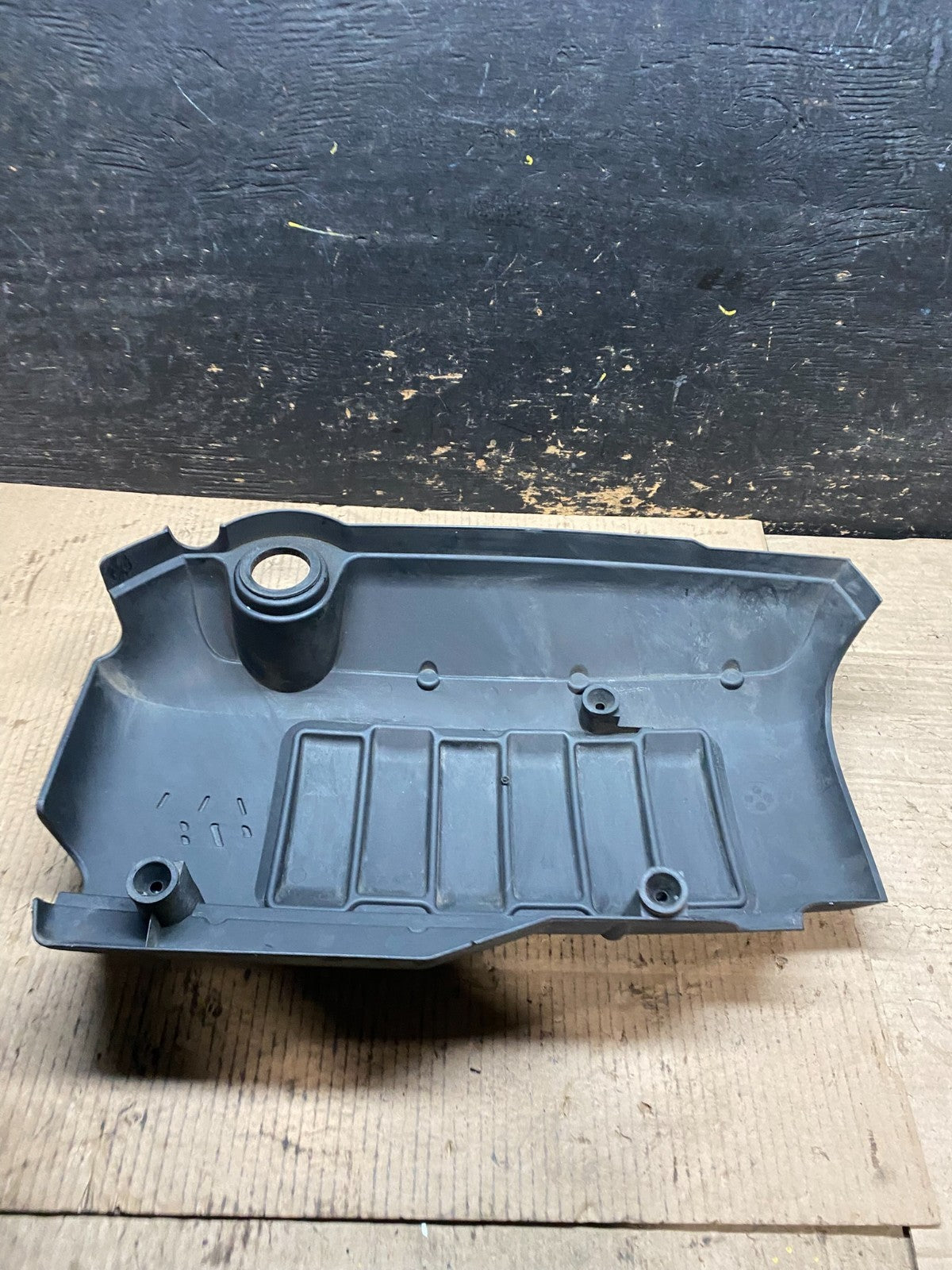 2009 to 2010 Chevrolet Traverse VVT 3.6L Motor Engine Cover w5649 DG4