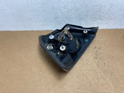 2000 to 2005 Chevrolet Impala Right Passenger Rh Side Tail Light AD4715 LK5