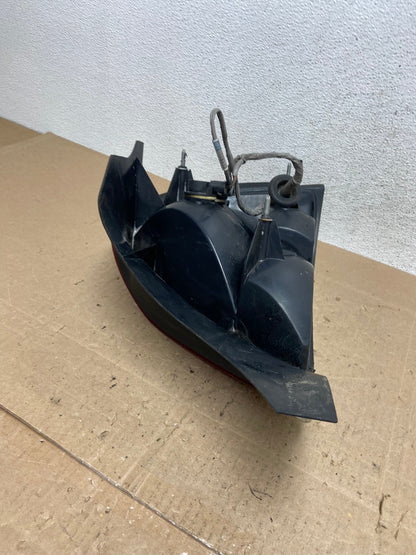 1998-2003 Ford Crown Victoria Left Driver Lh Side Tail Light AE6523 LK5