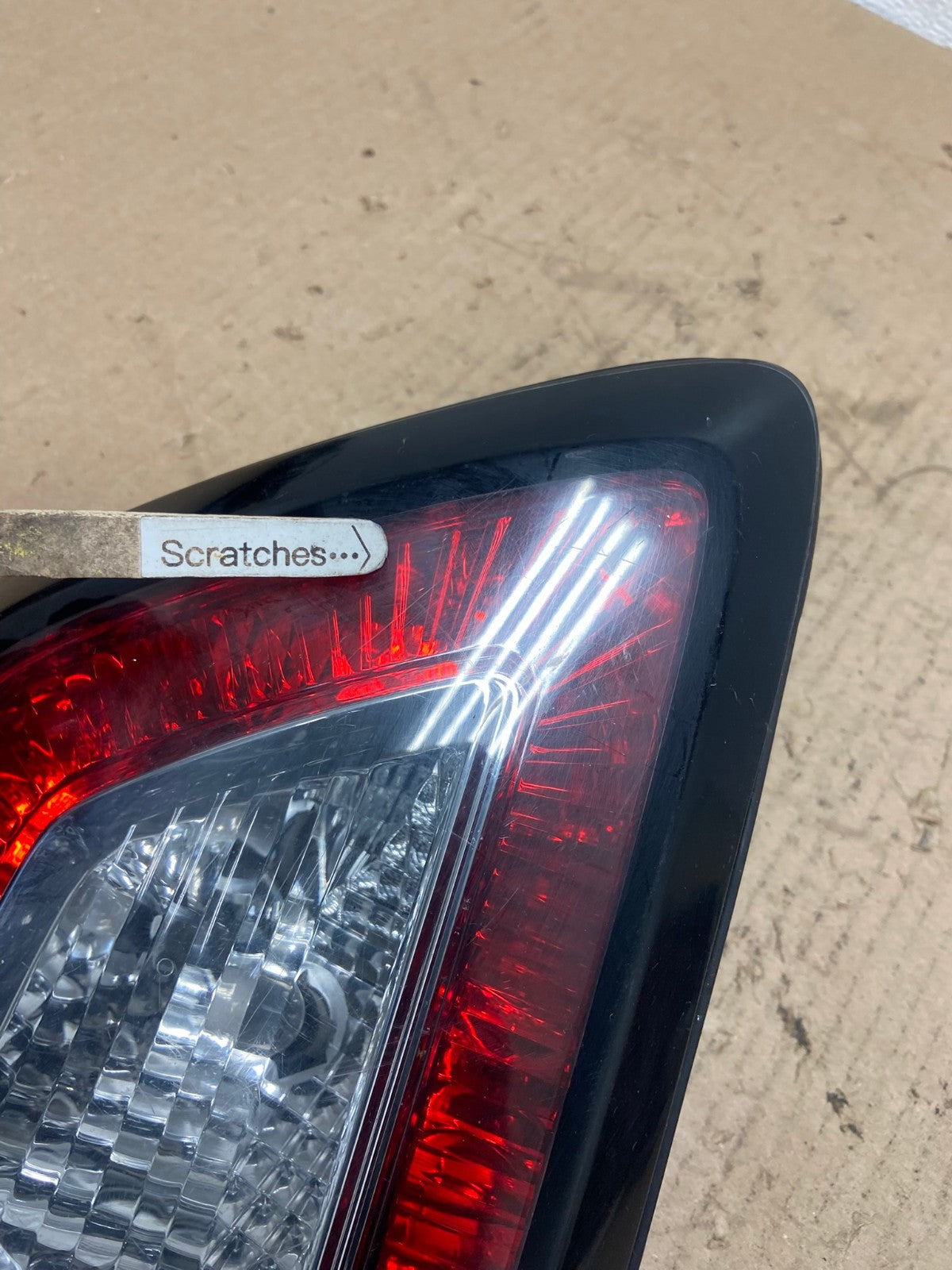 2013 2017 Chevrolet Traverse Right Passenger RH Inner Tail Light AF3310 LK3