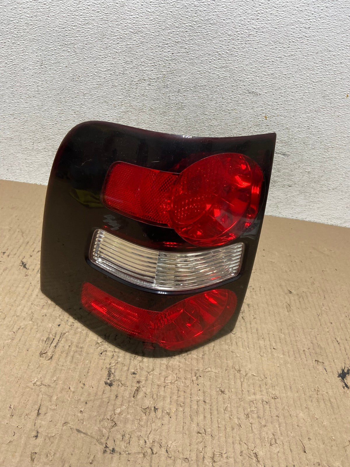 2006 to 2010 Ford Explorer Left Driver Lh Side Tail light AF7024 LK0