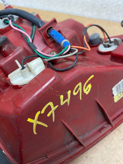 2004 2005 2006 Hyundai Elantra Sedan Right Passenger Tail Light OEM X7496 DW8