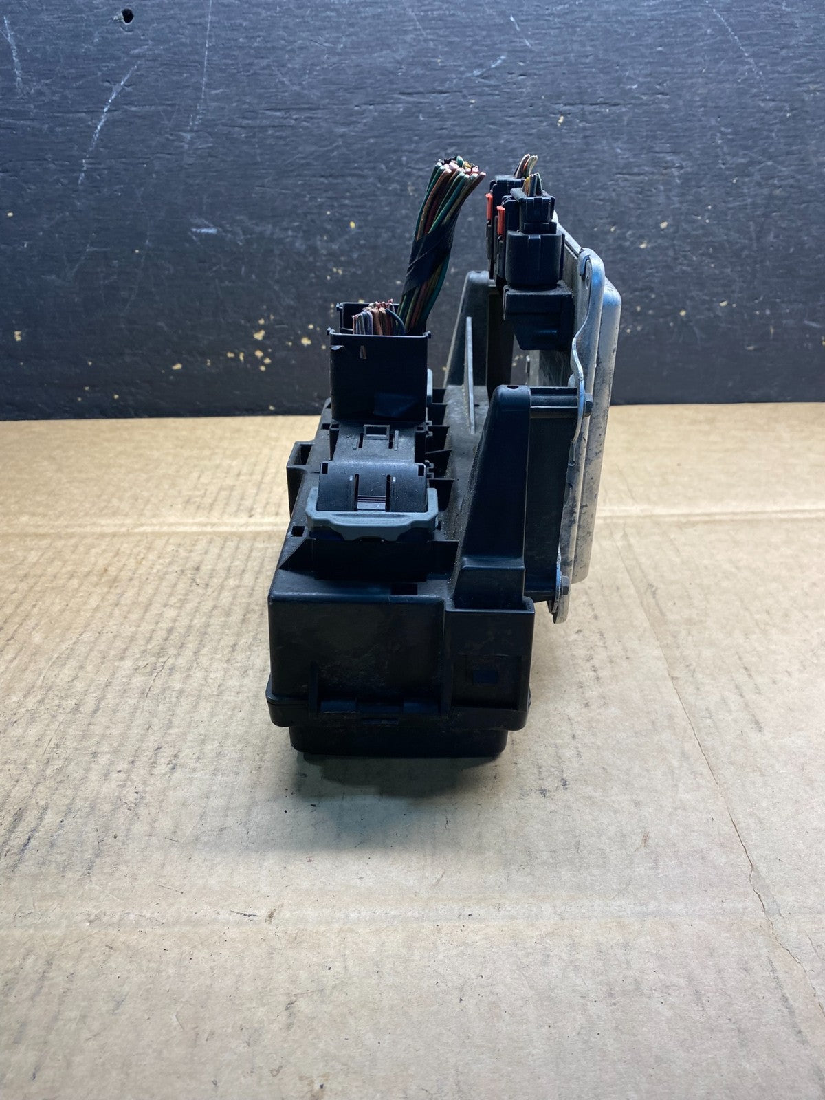 2008 Dodge Durango Multifunction Unit Module Fuse Box Body Control Oem AB3966 DG3