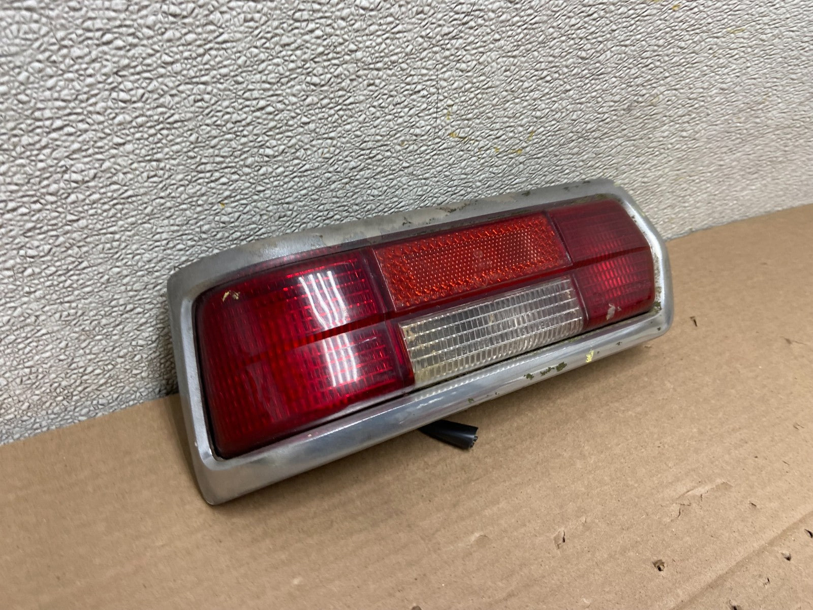 Mercedes W108 W109 280SE 280SEL 300SE 300SEL Left Driver Tail Light AB1291 DG2