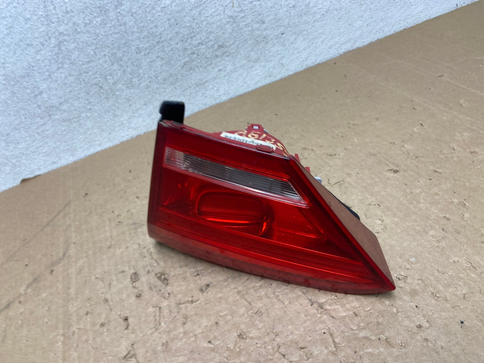 2012 to 2015 Volkswagen Passat Right Passenger Tail light inner AG1352 LK1