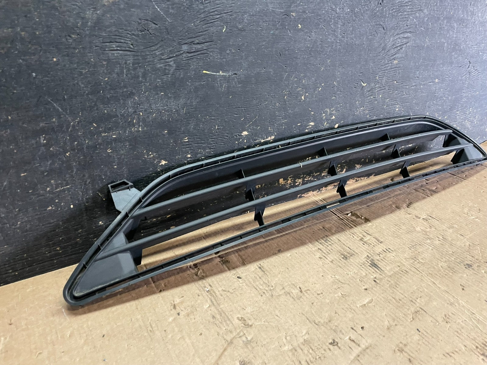 2017 to 2021 Nissan X-Trail Front Lower Grille Grill OEM 62254-6FR0A Z59231