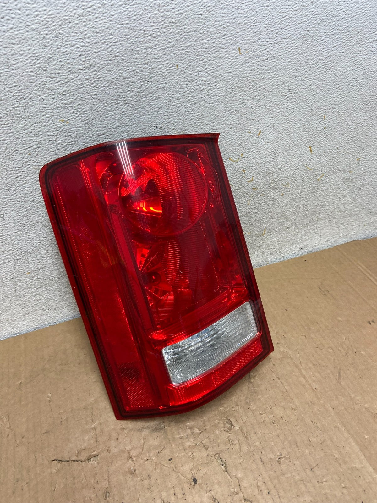 2009 to 2015 Honda Pilot Left Driver Lh Side Tail light AI9090 LK2