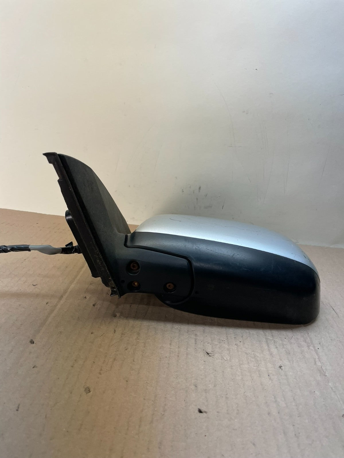 2004 to 2005 Toyota RAV4 Left Driver LH Side View Door Mirror AJ0771 DG3