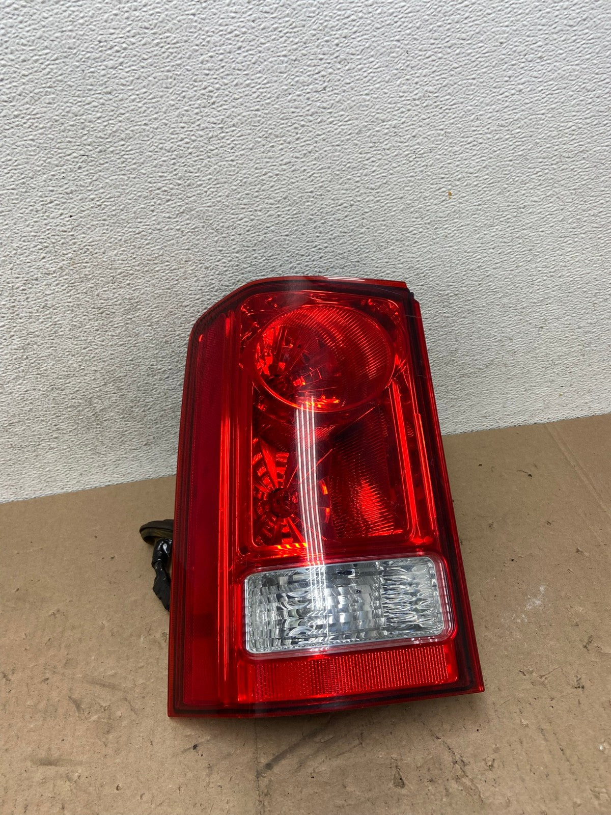 2009 to 2015 Honda Pilot Left Driver Lh Side Tail light AG4904 LK0