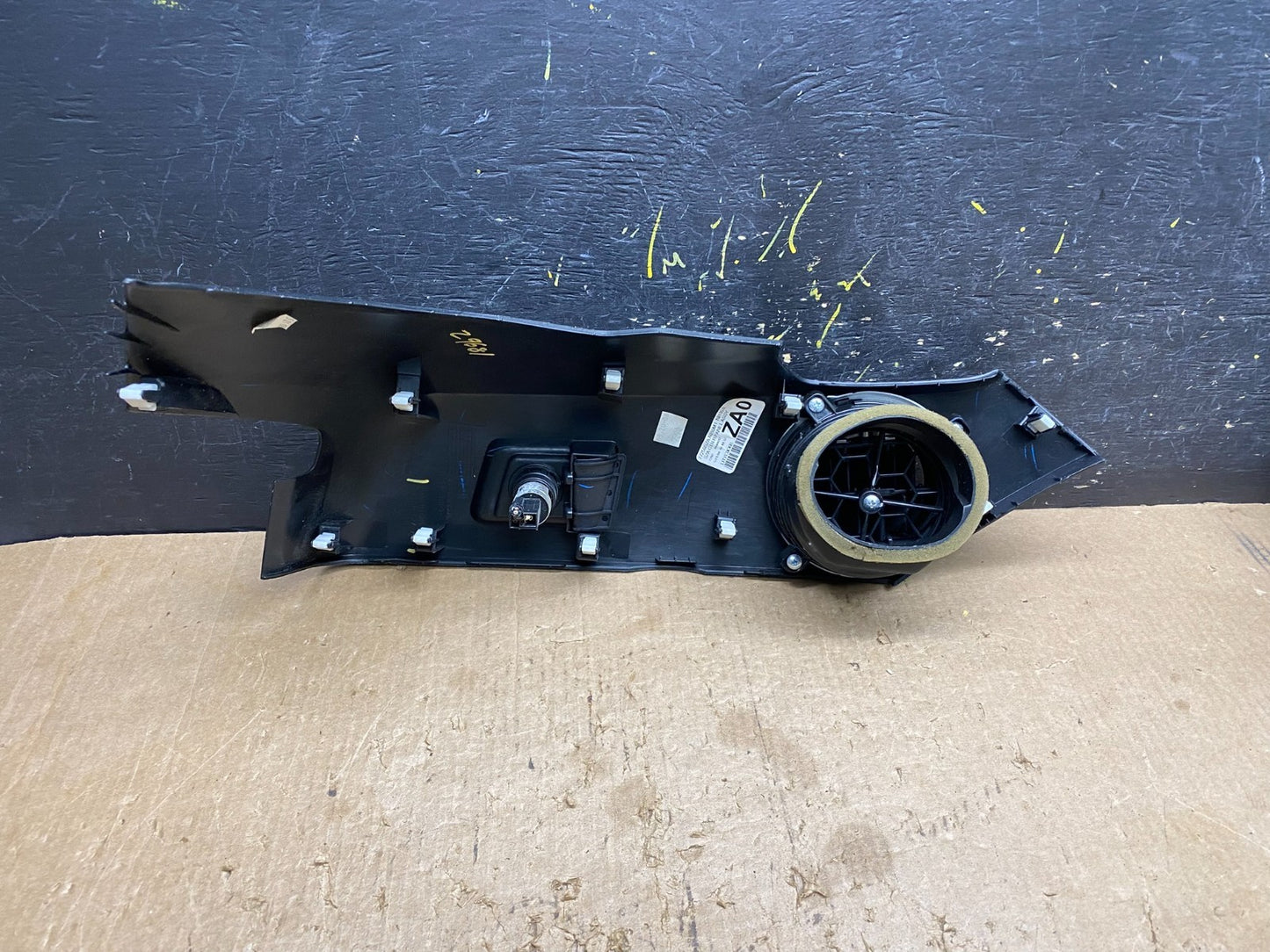 2009-2015 Honda Pilot Right Passenger Dash Vent Center Panel Bezel OEM Z9681 DG3