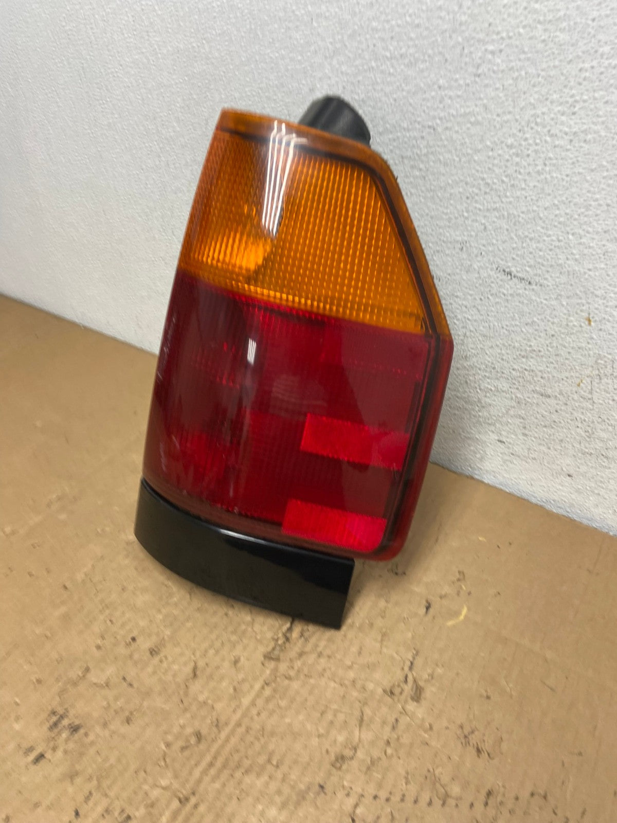 2002-2009 GMC Envoy Right Passenger RH Side Tail Light AD2402 LK1
