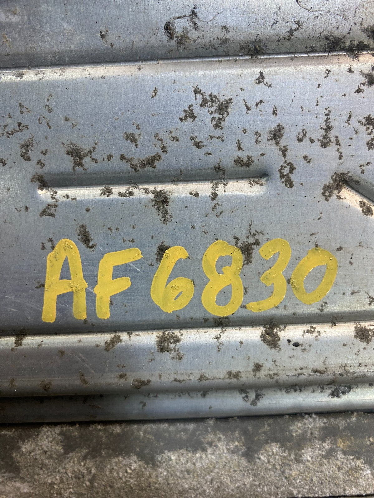 2001-2002 Silverado Tahoe Engine Computer Module 12200411 ECM ECU AF6830 DW3
