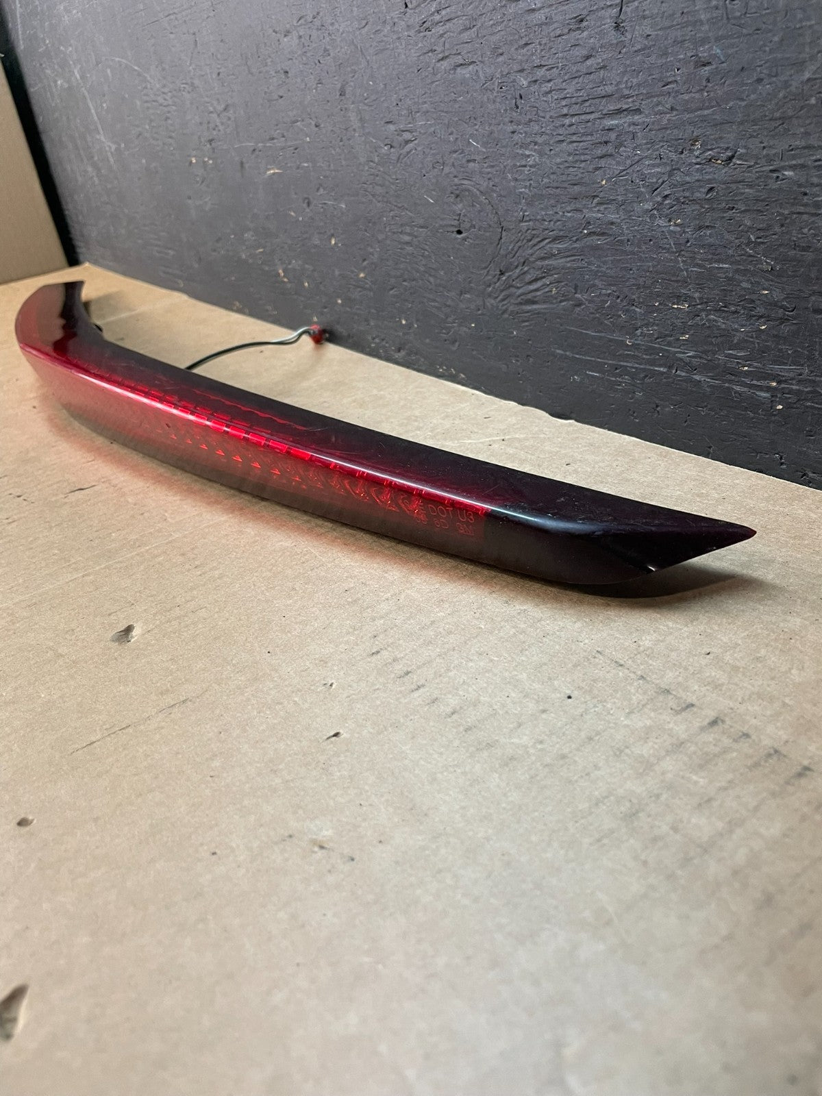 2008-2013 Cadillac Cts Sedan Trunk Lid 3rd Third Brake Tail Light AE8466 DG1
