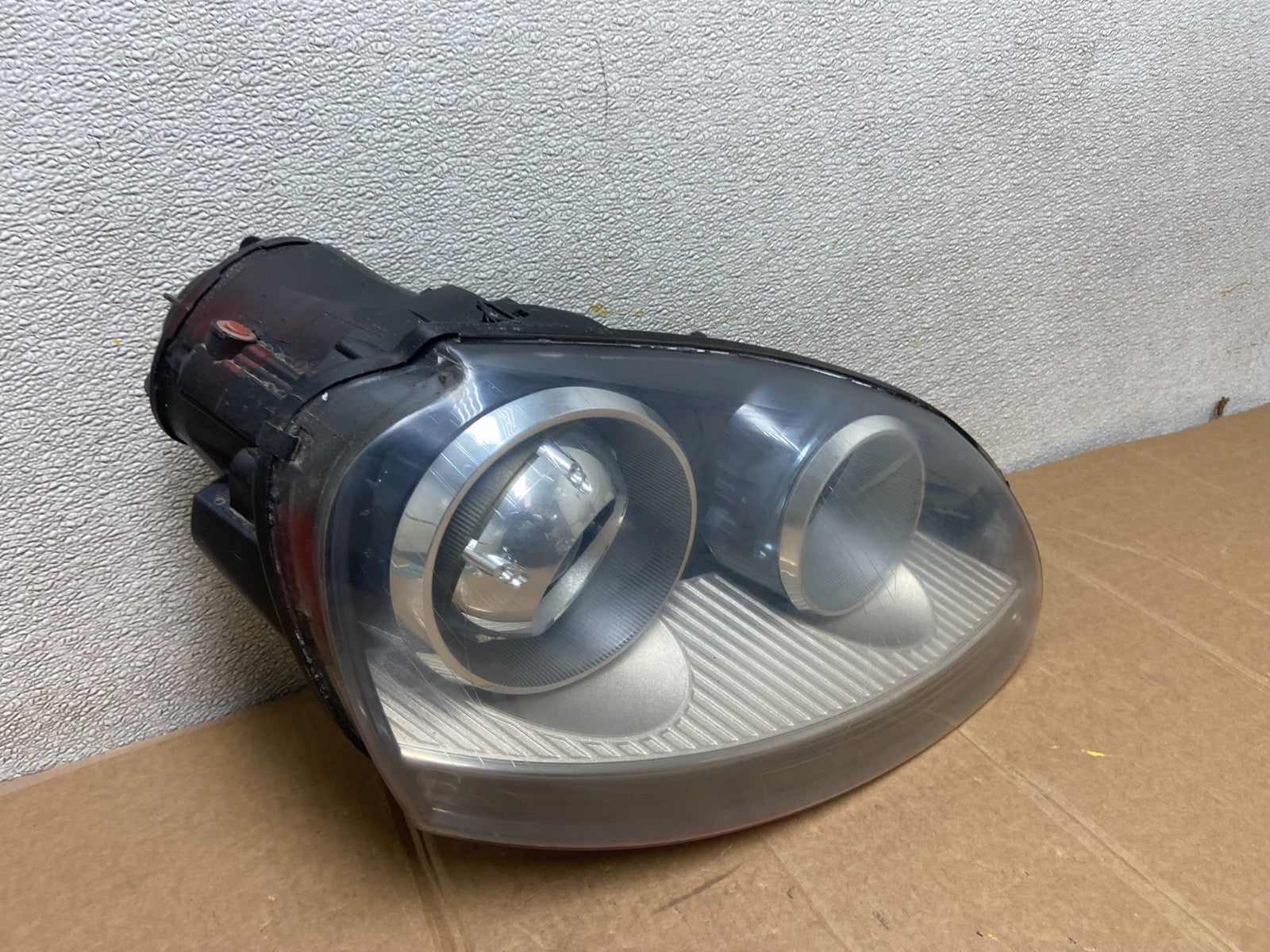 2006 to 2009 Volkswagen Jetta Golf Right RH HID Xenon Headlight Oem AA1169 DW2