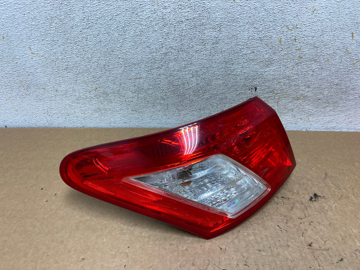 2007 - 2009 Lexus ES350 Left Driver LH Side Tail Light AI3620 LK2