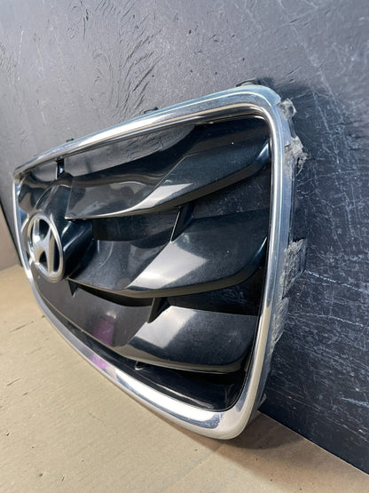 2010 to 2012 Hyundai Santa Fe Front Upper Grill Grille AD5852 DW1