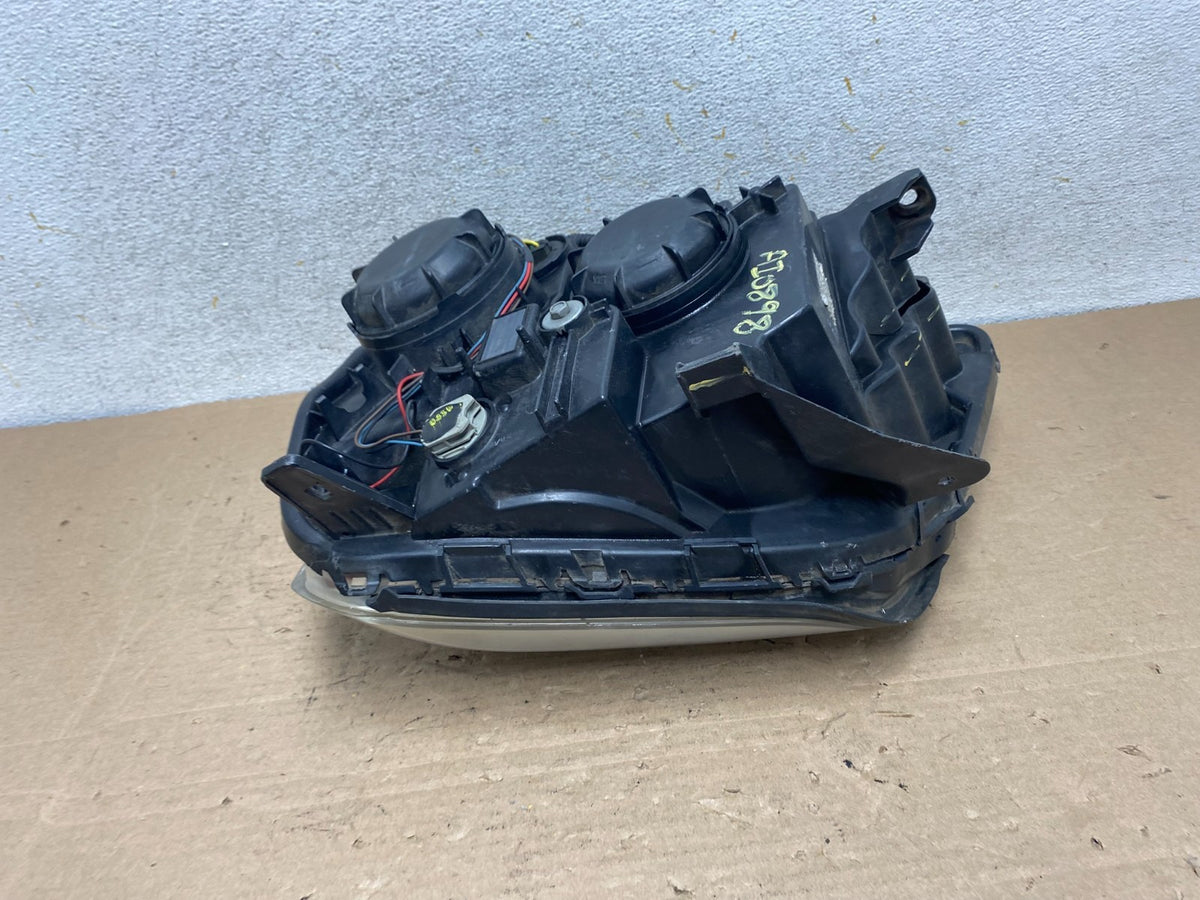 2010 to 2015 GMC Terrain Halogen Passenger Right Rh Side Headlight AI0898 DW7