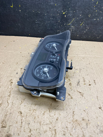 2009 to 2011 Lincoln Town Car Speedometer Cluster Gauge u5588 DG2
