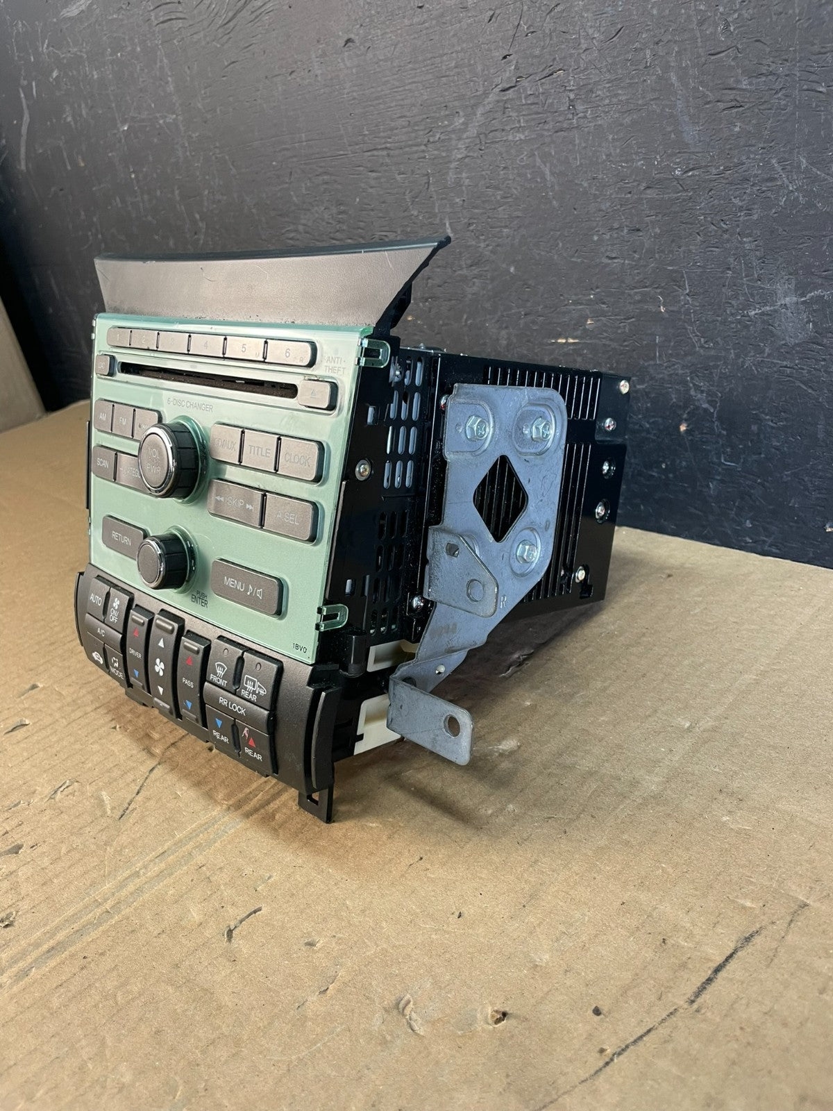 2009 to 2011 Honda Pilot AM FM CD Audio Radio Player Climate Control ac4885 DG2