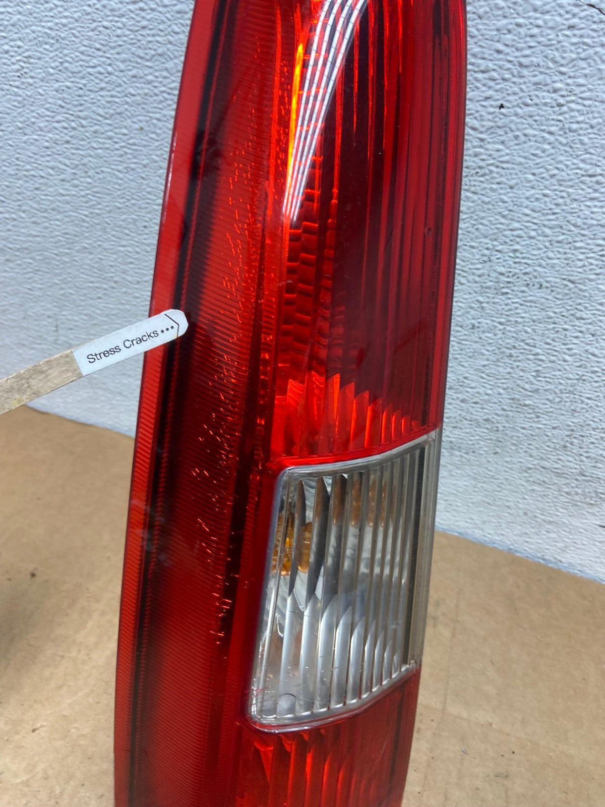 2001 - 2004 Volvo XC70 V70 Left Driver LH Side Tail Light Upper AD4594 LK3