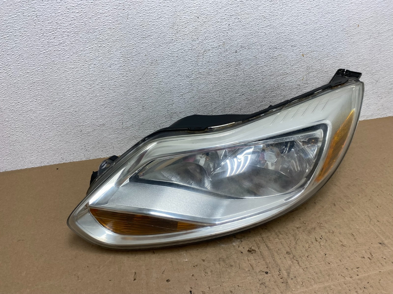 2012 2013 2014 Ford Focus Left Driver Lh Side Halogen Headlight AE6508 DW2