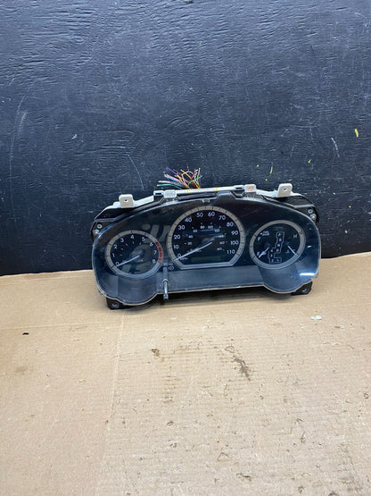 2004 2005 Toyota Sienna Speedometer Cluster Gauge r2855 DG0