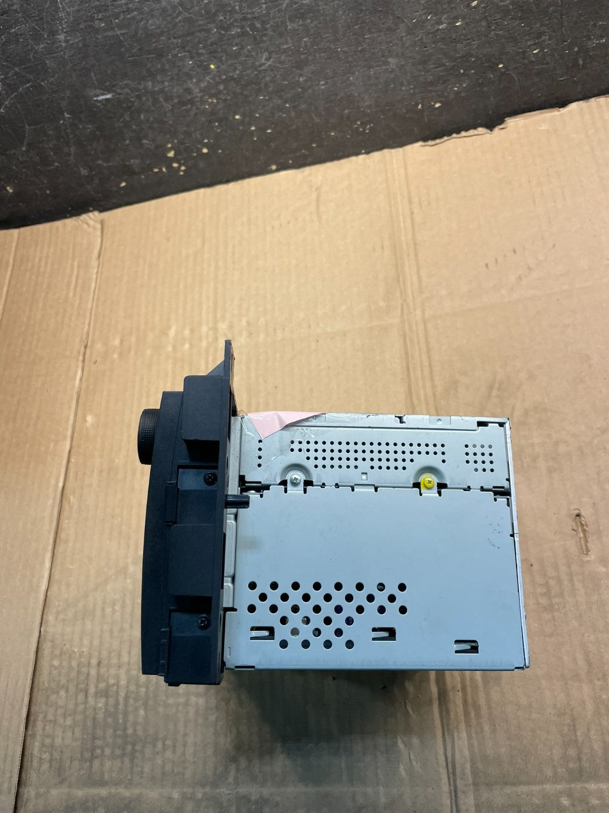 2009 2010 2011 Cadillac DTS Navigation Radio Assembly 25993432 x4303 DG2