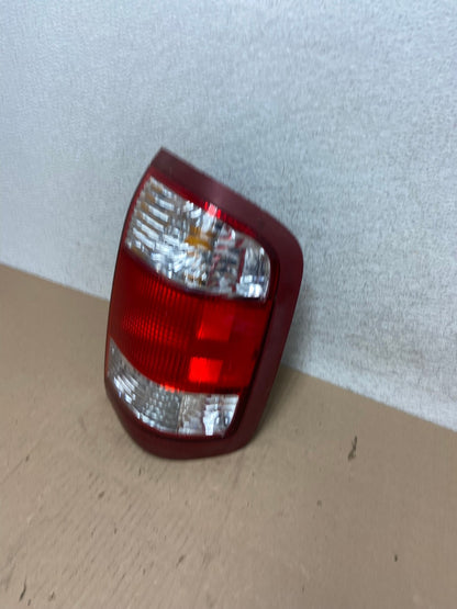 1999 to 2004 Nissan Pathfinder Right Passenger Rh Side Tail light AG6659 LK1