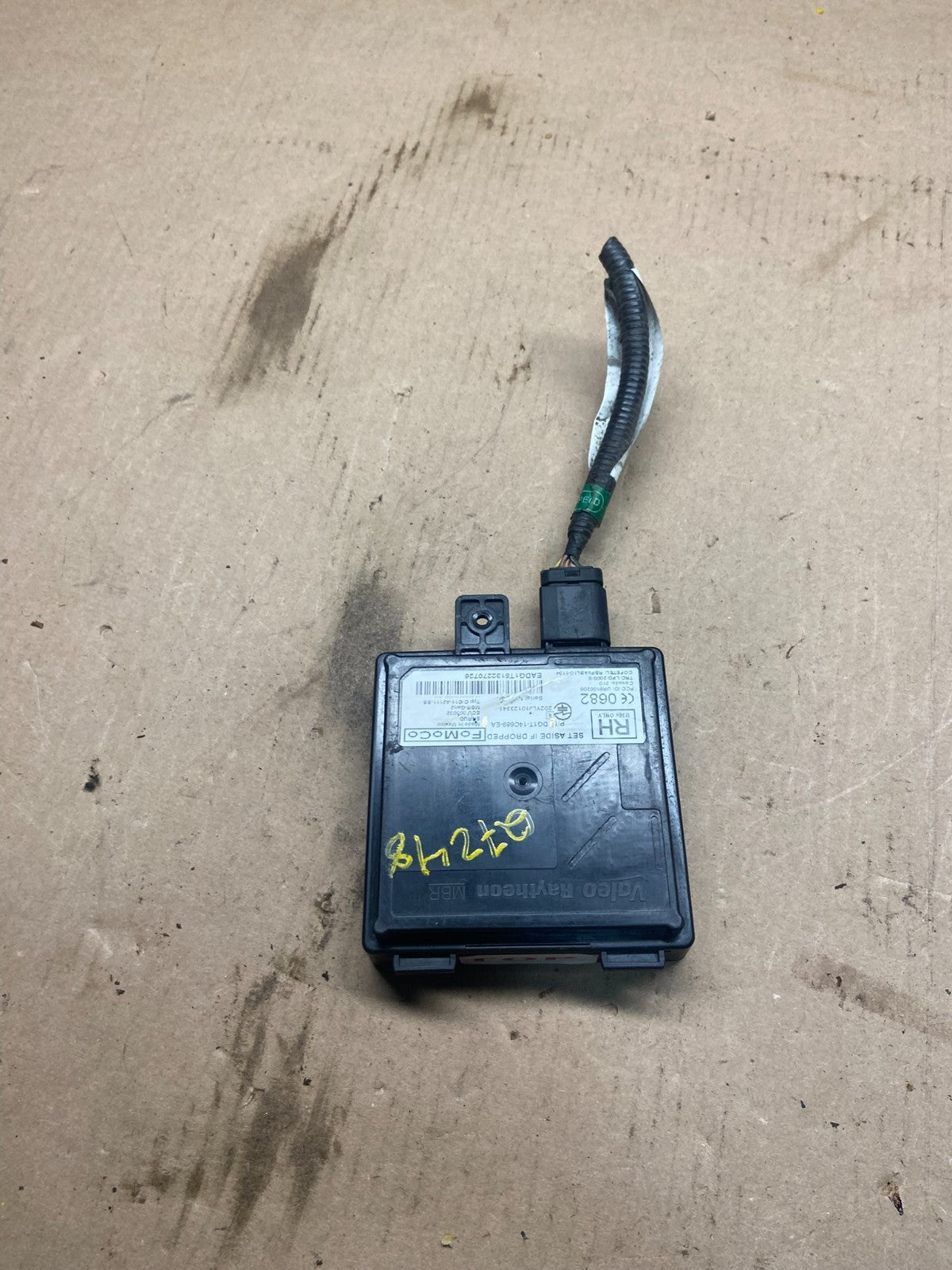 2013 to 2018 Ford Lincoln Rear Radar Blind Spot Module Q7248 DG5