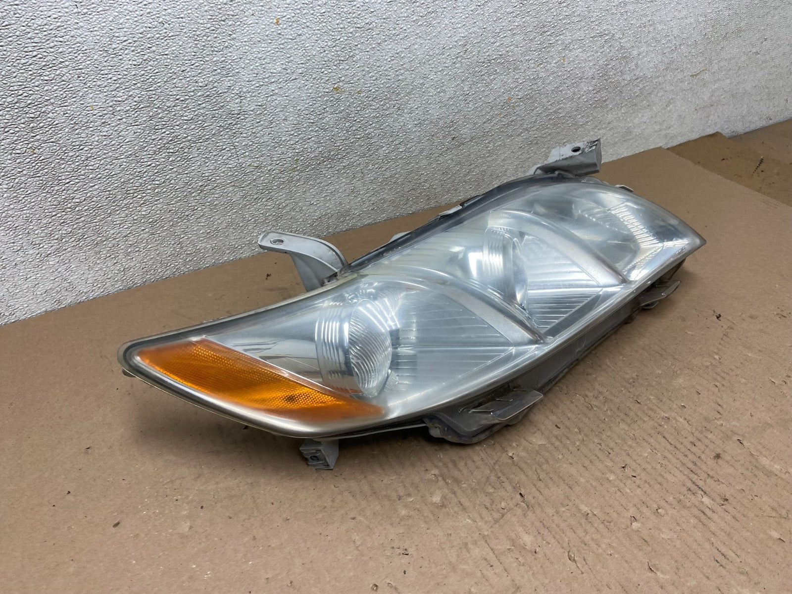 2007 - 2009 Toyota Camry Halogen Right Passenger Side Headlight AB6024 DW2