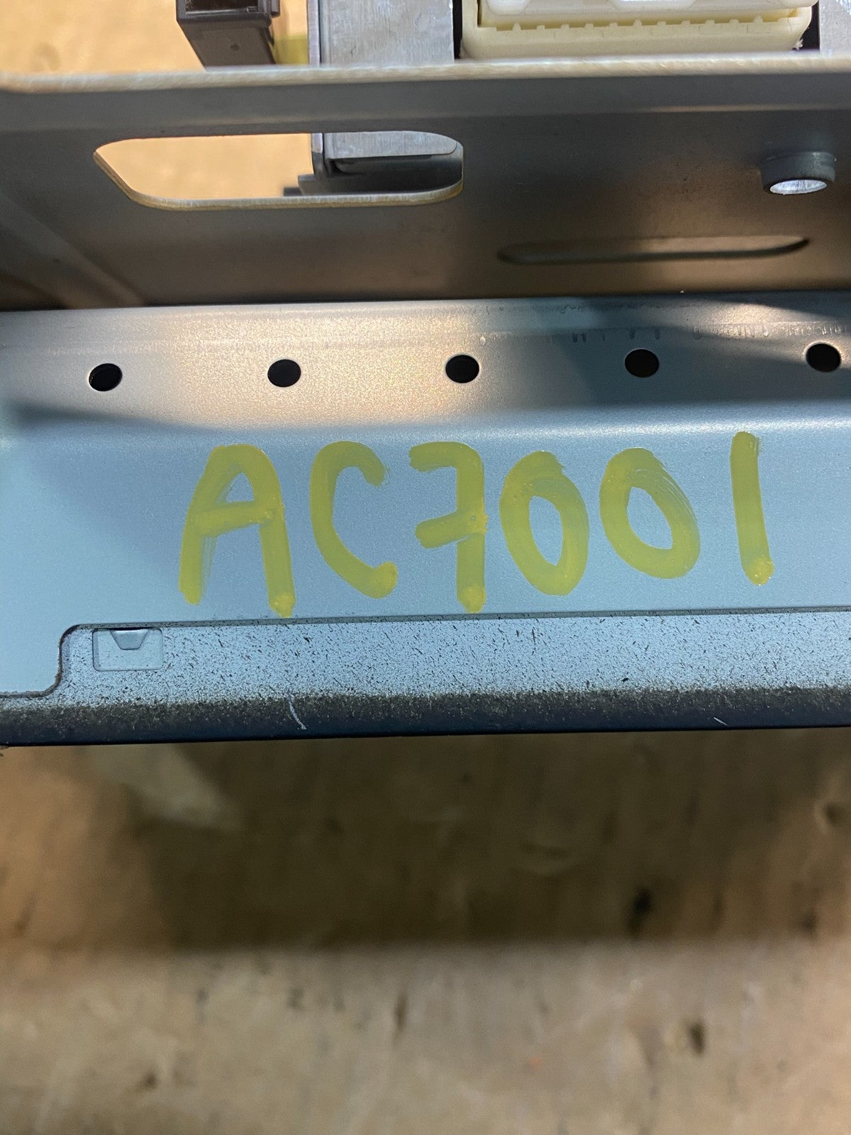 2008 to 2012 Nissan Armada QX56 Display Screen Information AC7101 DG6