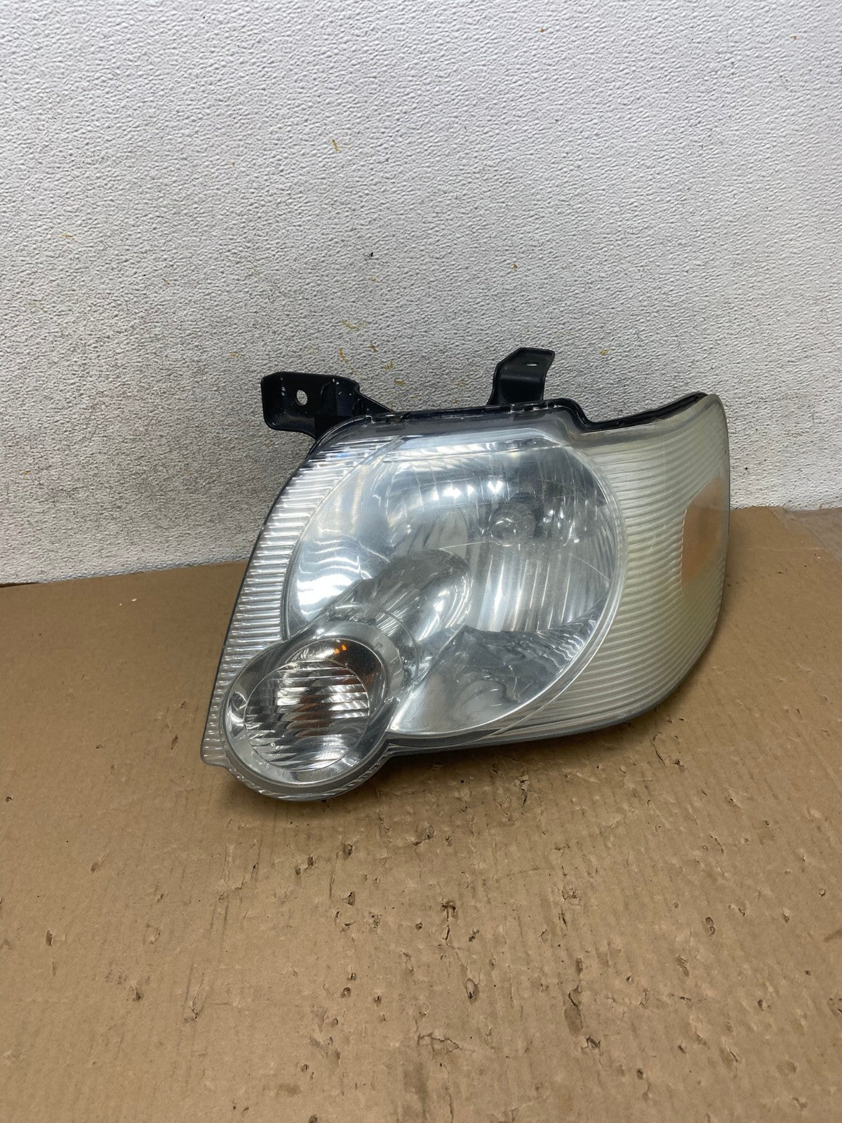 2006 2007 2008 2009 2010 Ford Explorer Left Driver LH Side Headlight AH2792 LK0