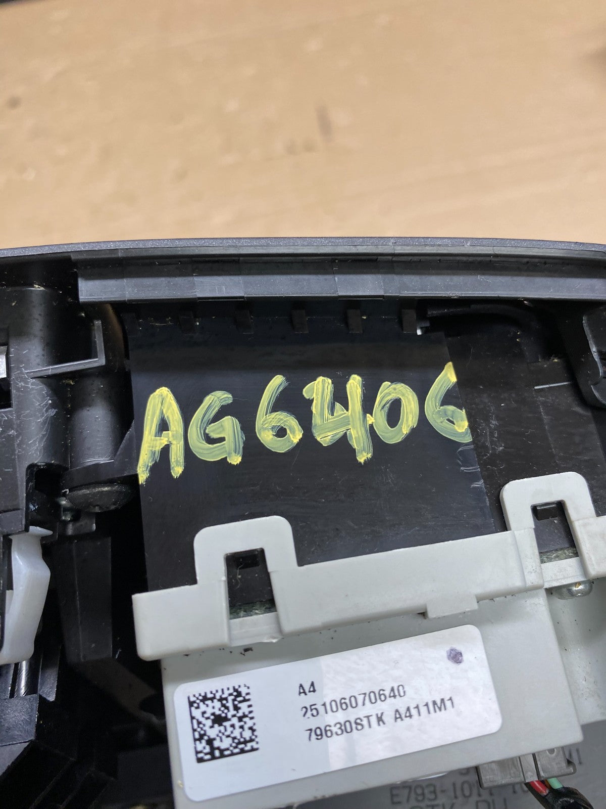 2007-2009 Acura RDX Dash Climate Control Radio Control Panel Air Vent AG6406 DG6
