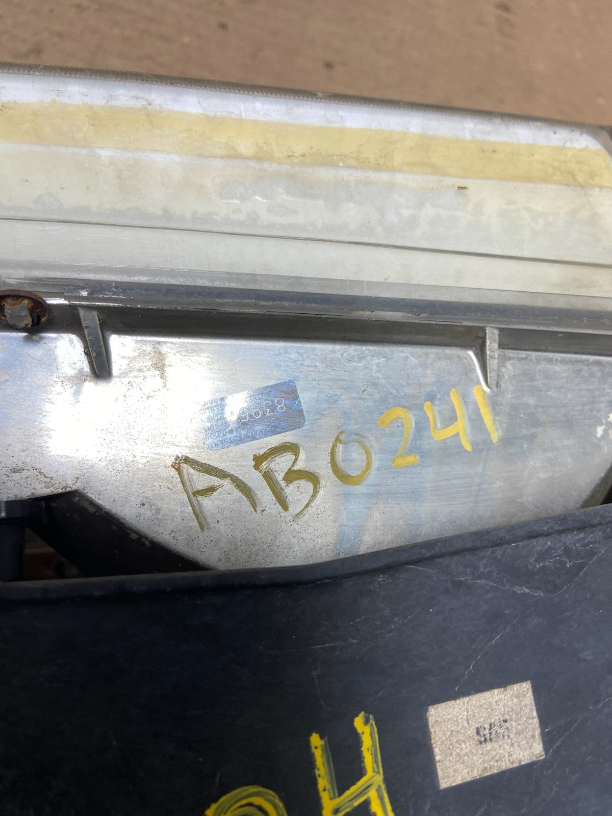 1987 to 1988 Sterling 825 Left Driver Side Headlight AB02418