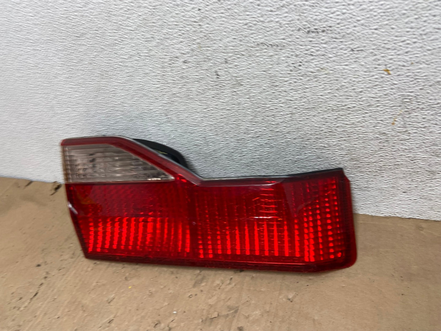 1998 to 2000 Honda Accord Left Driver LH Side Inner Tail Light AE9345 LK1