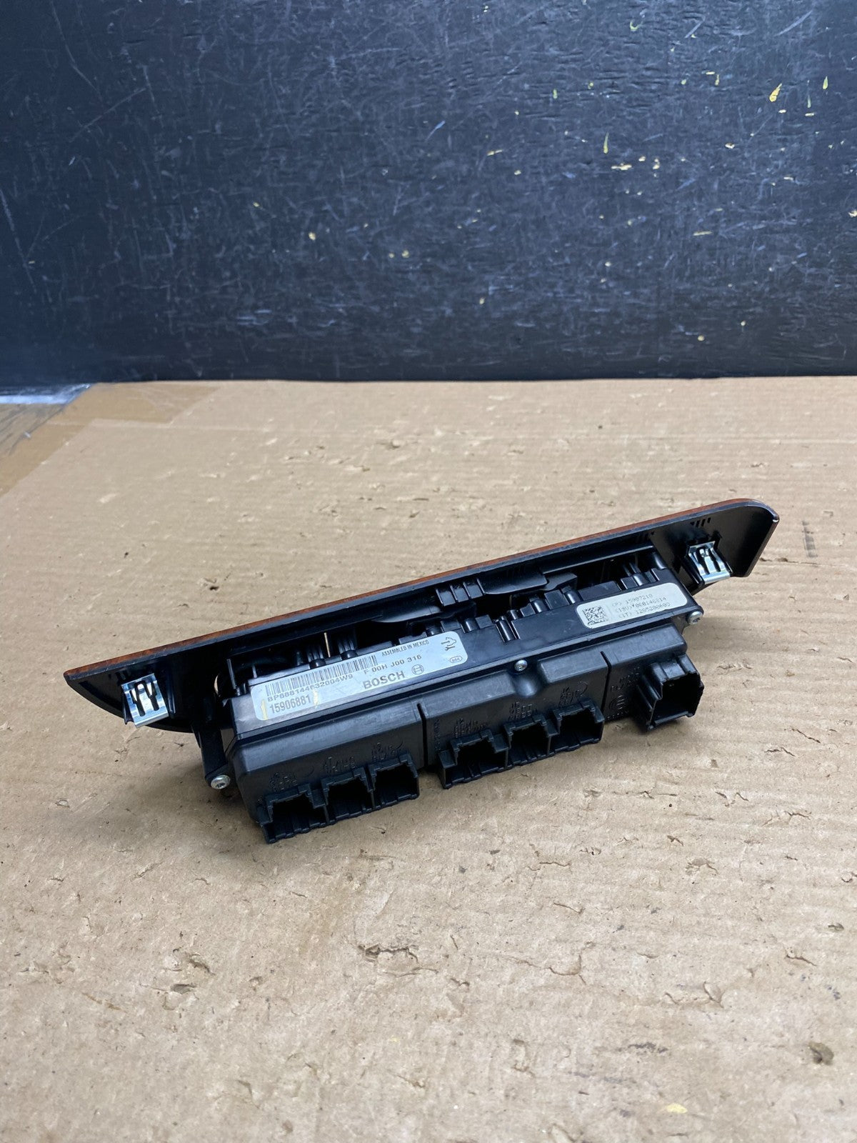 2007-2013 Chevy Suburban Tahoe Yukon Front Left Driver Window Switch ag8410 DG3