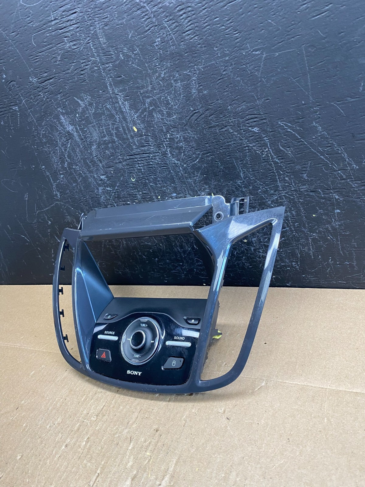2013 2014 2015 2016 Ford Escape Dash Radio Control Panel Bezel ac6314 DG1