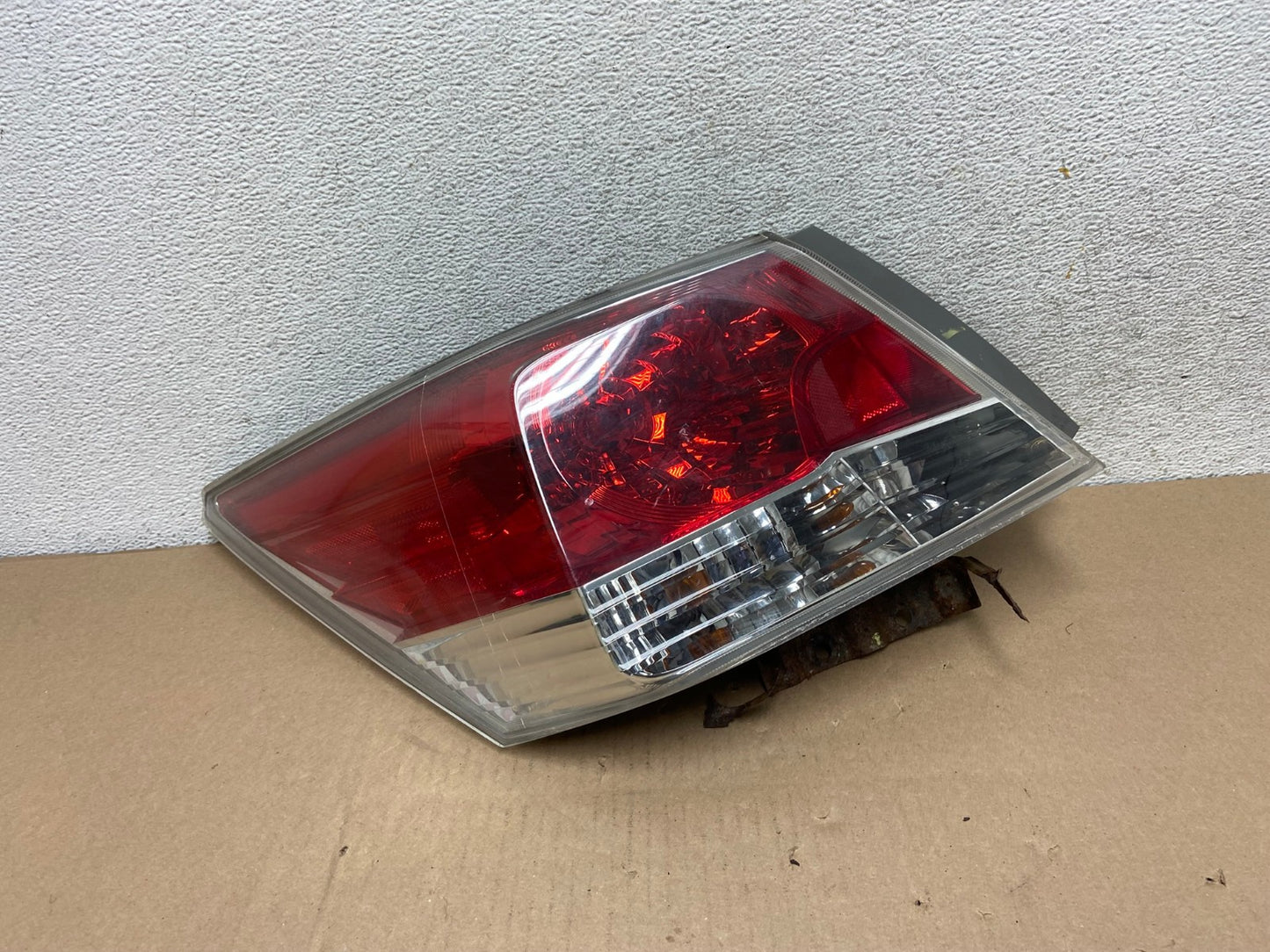 2008 to 2012 Honda Accord Sedan Tail light Left Driver LH Side AG6630 LK0