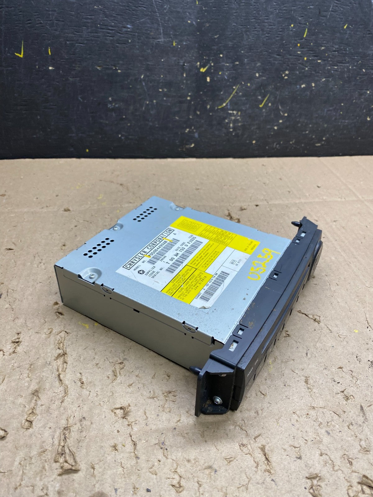 2009 2010 2011 Volkswagen Routan Video DVD Player U5259 DG1