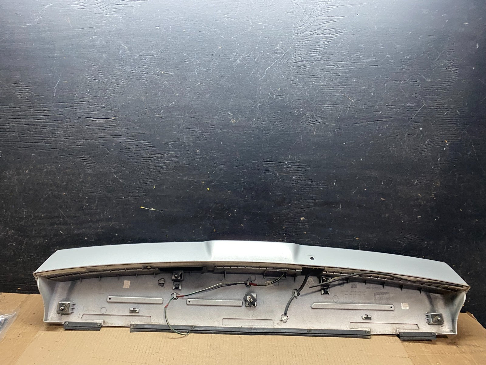 2003 to 2005 Honda Pilot Rear Trunk Spoiler Gate u7513 DG8